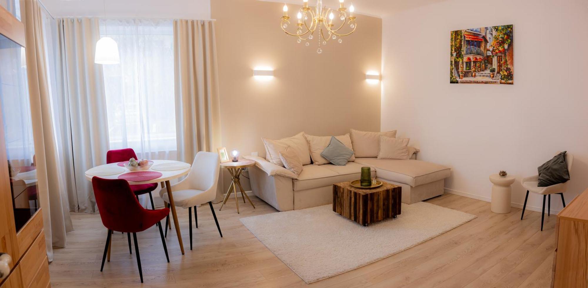 Homey Luxury- Entire House, Free Parking, Yard Cluj-Napoca Eksteriør bilde