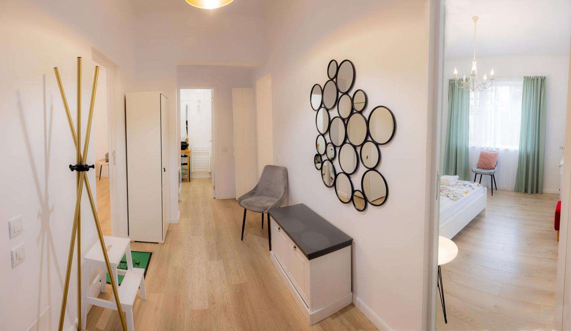 Homey Luxury- Entire House, Free Parking, Yard Cluj-Napoca Eksteriør bilde