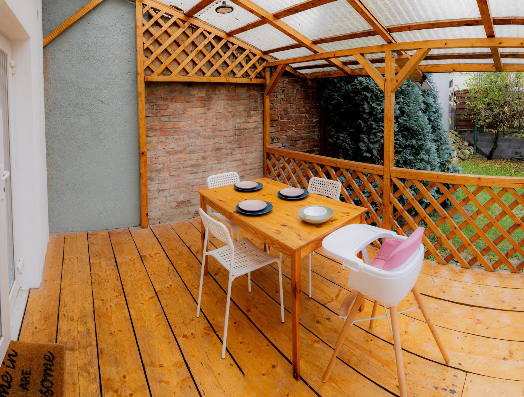 Homey Luxury- Entire House, Free Parking, Yard Cluj-Napoca Eksteriør bilde